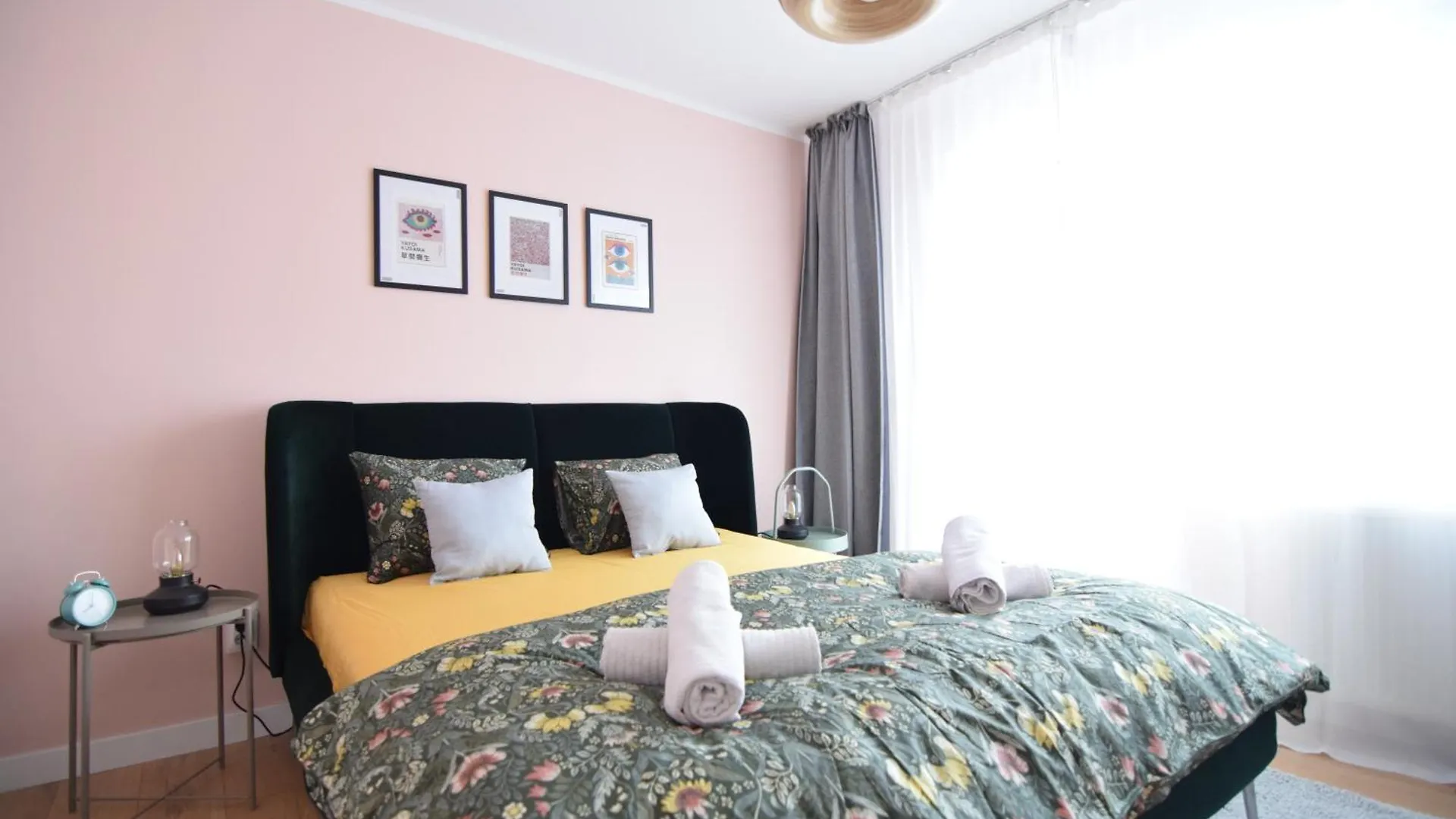 Stylish Apartment With Video Projector Bucharest Romania