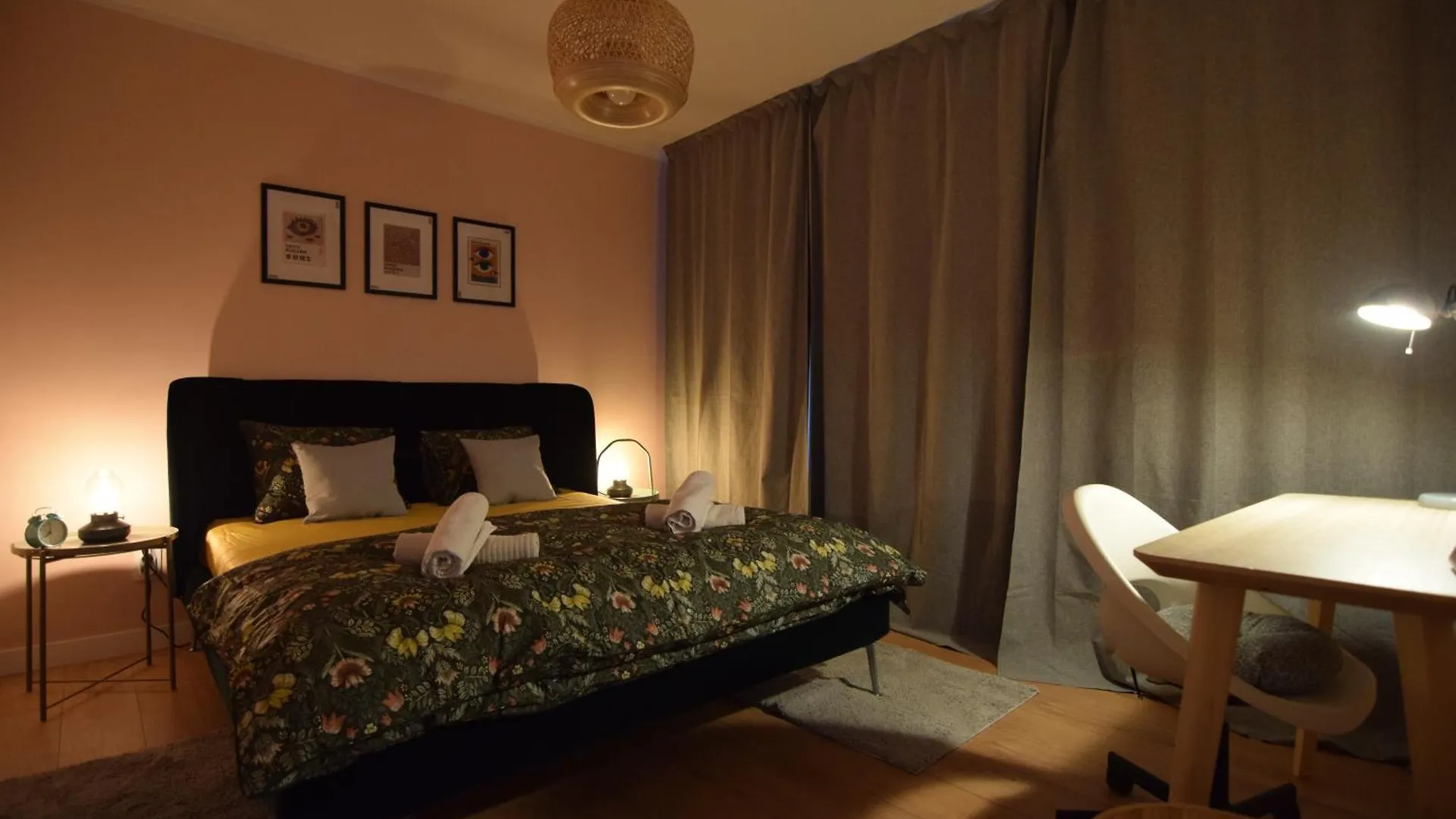 Stylish Apartment With Video Projector Bucharest 0*,