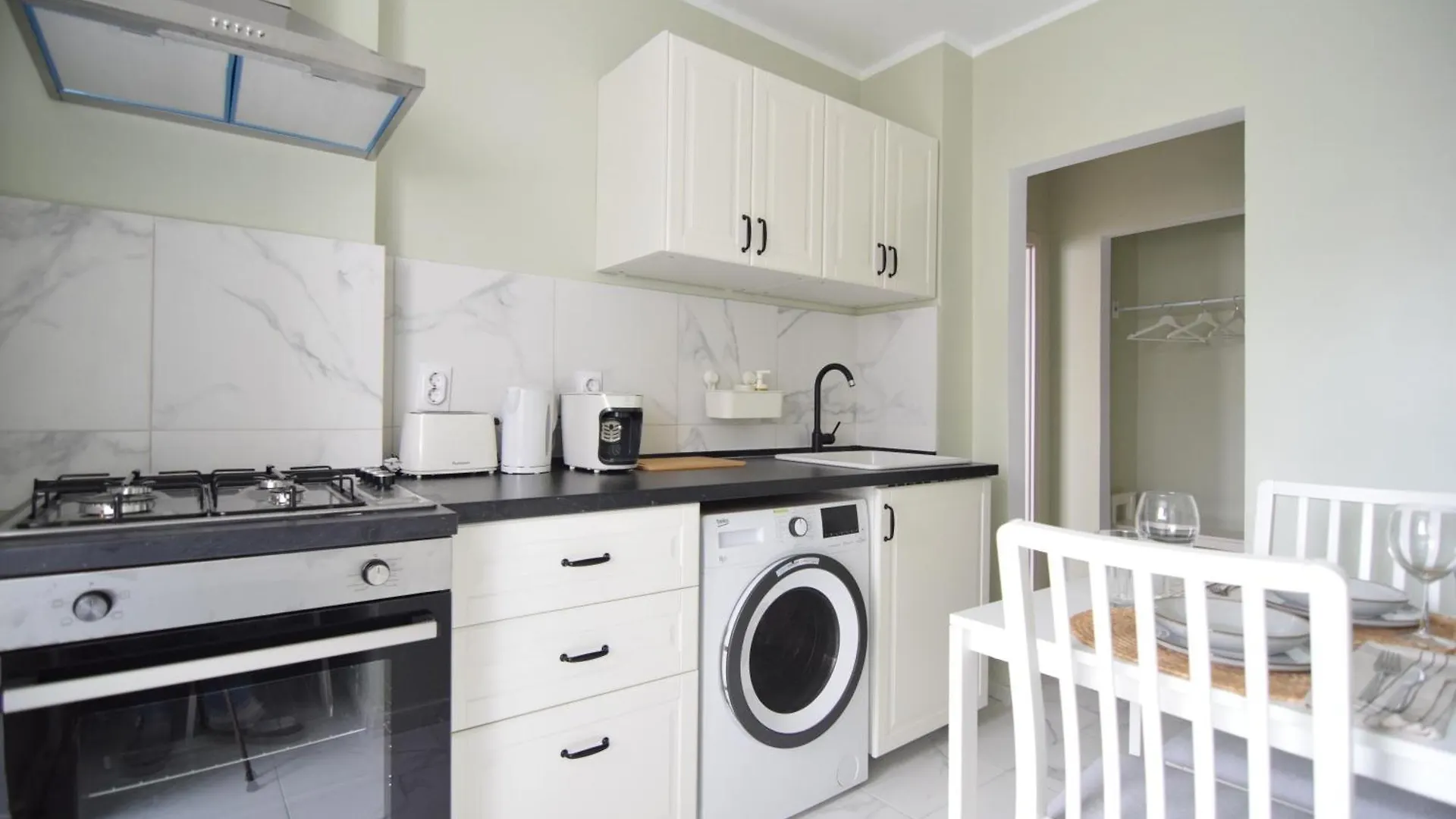 Stylish Apartment With Video Projector Bucharest