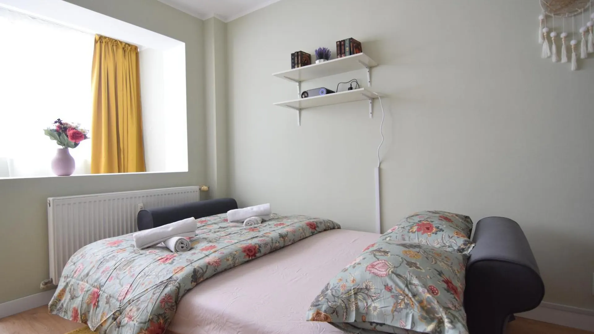 Stylish Apartment With Video Projector Bucharest